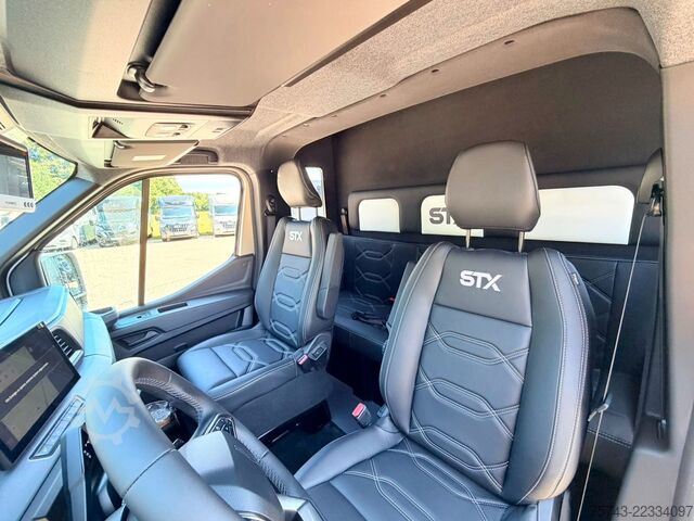 Transporteur de bétail RENAULT Master STX 5 Sitzer Haras ex. Lang Automatik