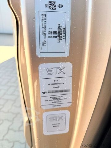 Transporteur de bétail RENAULT Master STX 5 Sitzer Haras ex. Lang Automatik