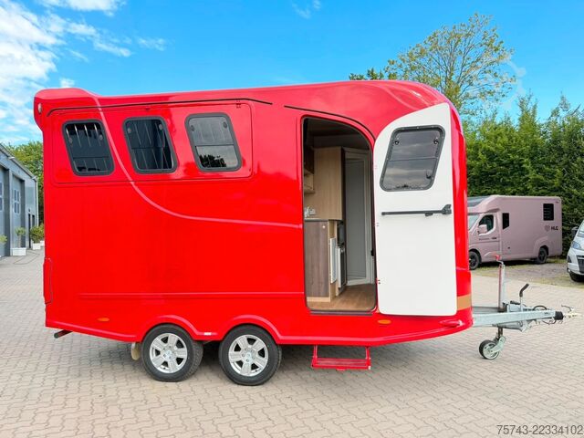 Remorque de transport de chevaux  ANKA  3 Pferd3,5t  Pferdeanh. Wohn. Dusche