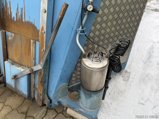 রোল-অফ টিপার ট্রাক SCANIA Graber ISOGRA Asphalt Thermo Silo Mulde 15 cbm