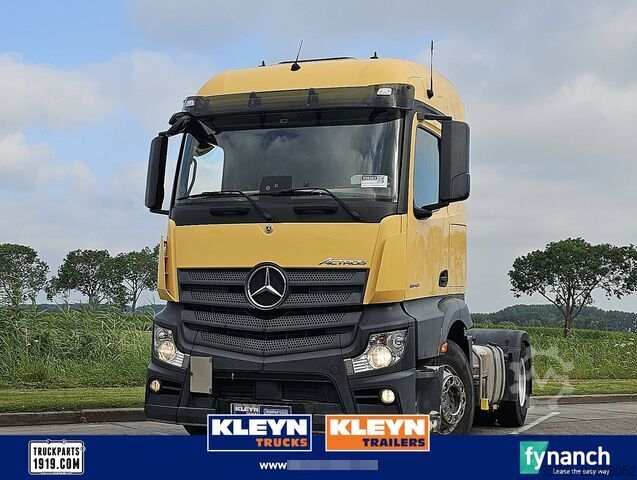 Standaard trekker MERCEDES-BENZ ACTROS 1843