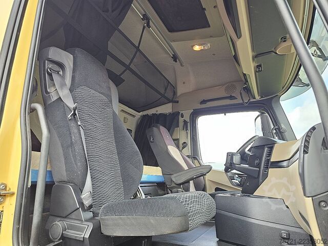 Standaard trekker MERCEDES-BENZ ACTROS 1843