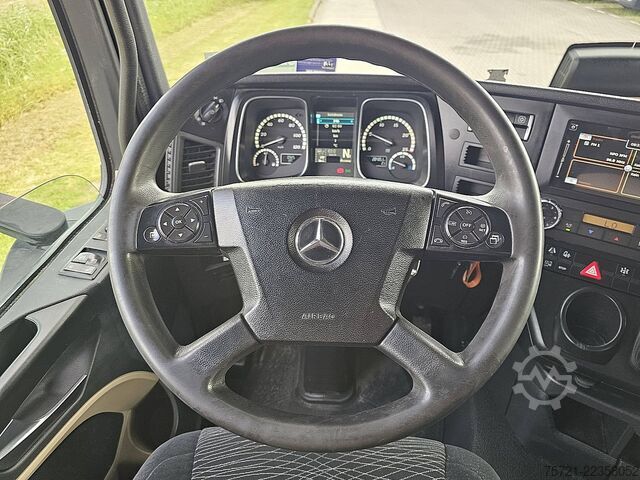 Standaard trekker MERCEDES-BENZ ACTROS 1843