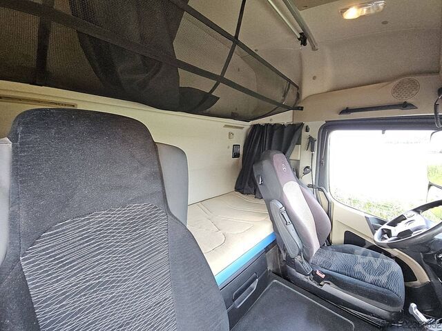 Standaard trekker MERCEDES-BENZ ACTROS 1843