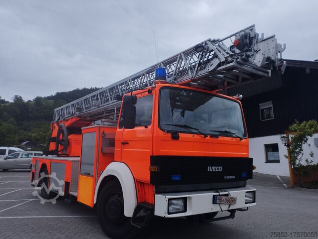 Brandbil Iveco 140-25 A DLK 23/12 Drehleiter Magirus