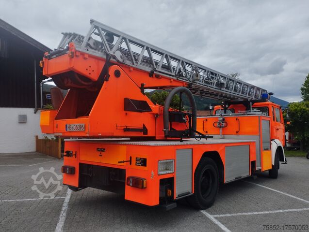 Brandbil Iveco 140-25 A DLK 23/12 Drehleiter Magirus