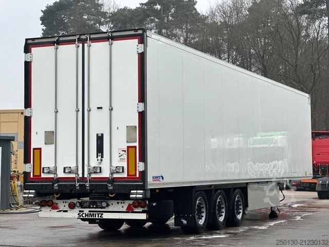 Reefer semitrailer SCHMITZ CARGOBULL SCB Tiefkoffer mit Rohrbahnen & Paletten Kiste