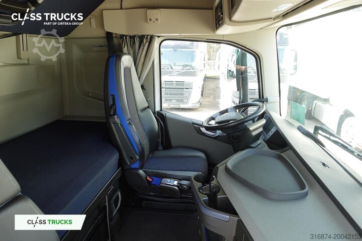 Standarta traktora vienība VOLVO FH 500 Globetrotter XL Varios