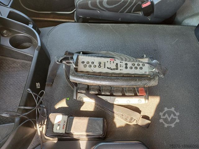 Platós teherautó IVECO AD260S42Y/FS-D