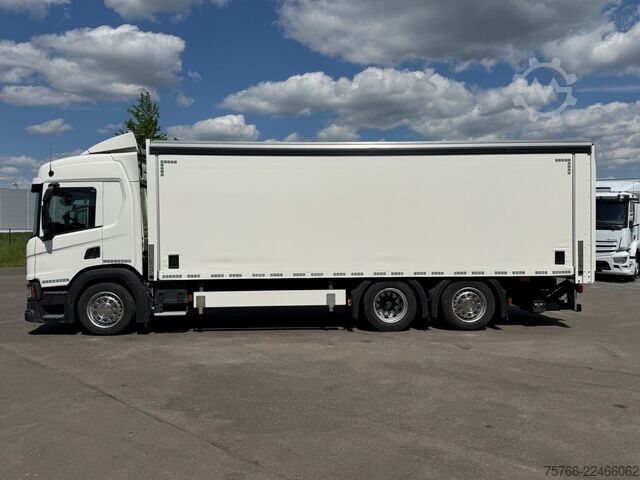 Truk minuman SCANIA P 320 / LBW / 2 x AHK / LENKACHSE / 18 PAL