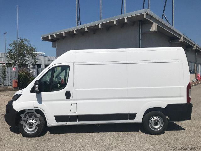 Panelinis furgonas Fiat Ducato 33 MH2 2.2 mjt3 140cv serie 8