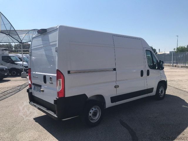 Panelinis furgonas Fiat Ducato 33 MH2 2.2 mjt3 140cv serie 8
