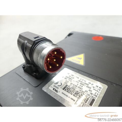 Unidade de controlo KUKA 1FK7101-5AZ91-1ZZ9-Z S07 Servomotor SN: YFVN50667049013