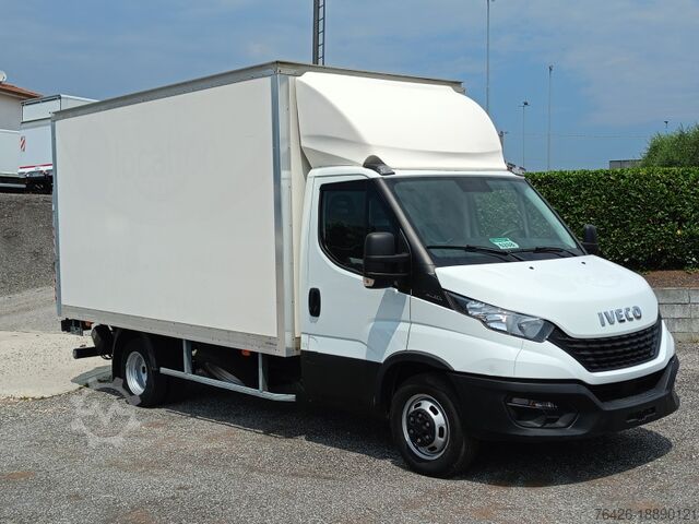 Kastenwagen mit Hebebühne Iveco Daily 35 160