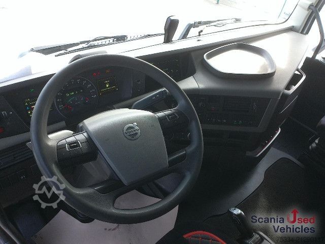 Standarta vilcējs Volvo FH 13.460