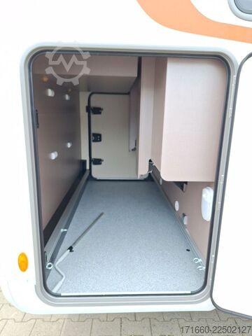 Autorulotă semi-integrată BÜRSTNER Lyseo TD 644 G Automatik, SAT+TV, Markise