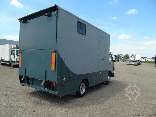 Horse transport MAN 10 .150 + 2-3 HORSES + MANUAL