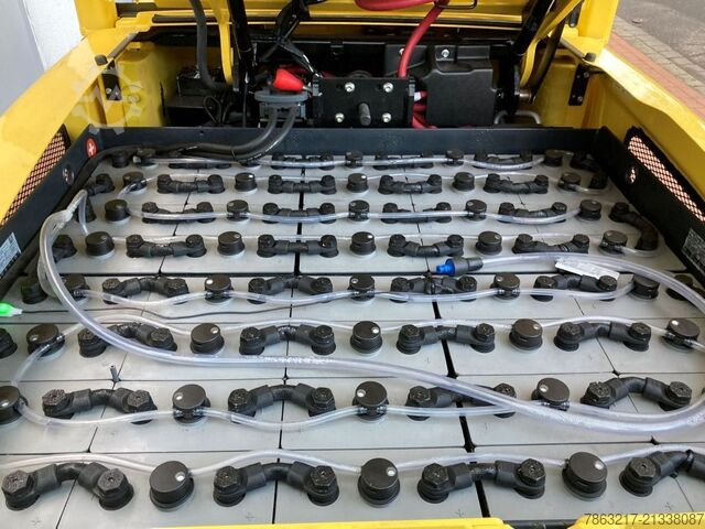 Electric 4-wheel forklift Hyster J 3.5 XN