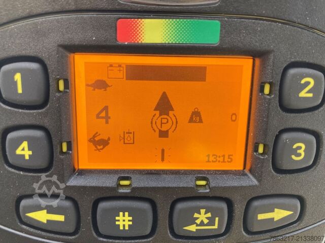 Electric 4-wheel forklift Hyster J 3.0 XN