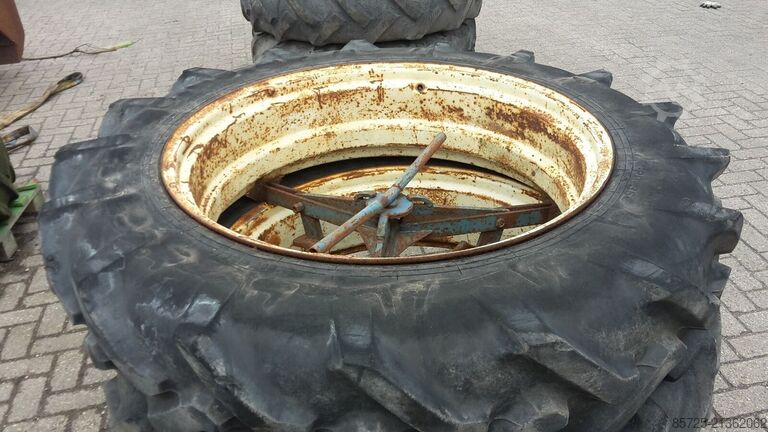 Колело с гума Pirelli 