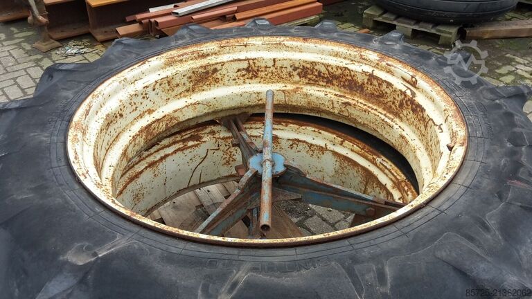 Колело с гума Pirelli 