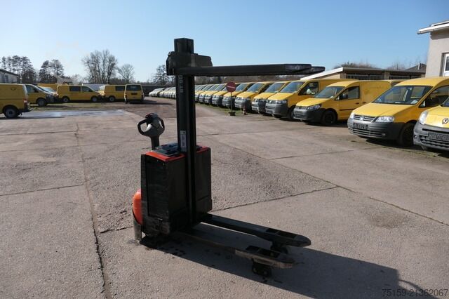 Manual stacker bt SWE 080L