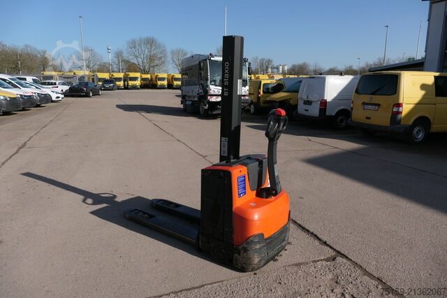 Manual stacker bt SWE 080L