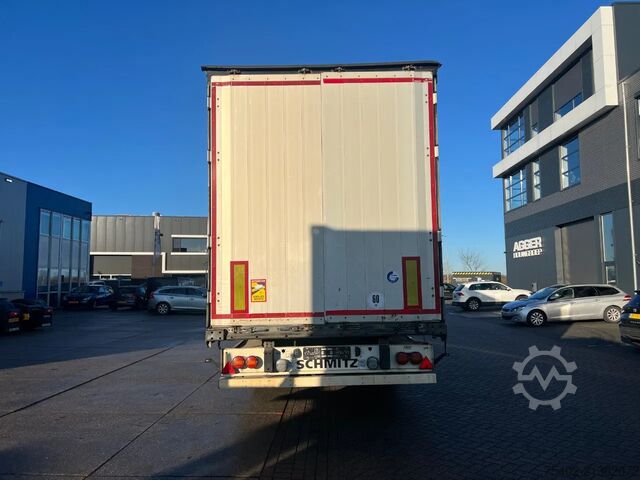 Curtain sided Schmitz Cargobull SCB*S3T / Coil / Tautliner / Disc Brakes