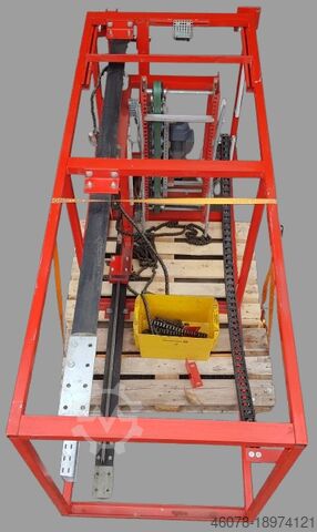 Vertikalus konvejerio dėžės liftas FAS Vertikalförderer Aufzug Kisten