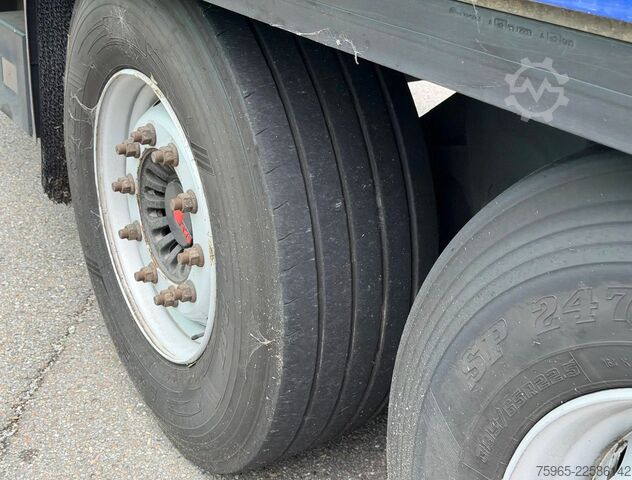 Reefer semitrailer KRONE N/A SD ISOLATED BOX THERMO KING SLXi 300 LIFT AX