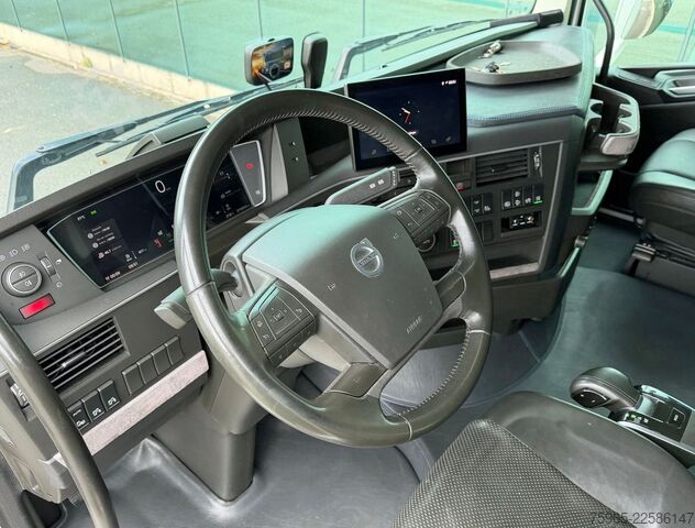 Standard tractor unit VOLVO FH 13.500 GLOBETROTTER ONLY 312.000 KM DYNAMIC S