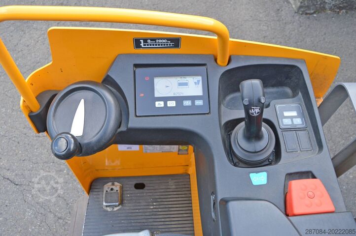 Paletni viličar Jungheinrich ESE 320