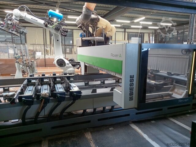 Centro di lavoro a 5 assi BIESSE ROVER A 1643
