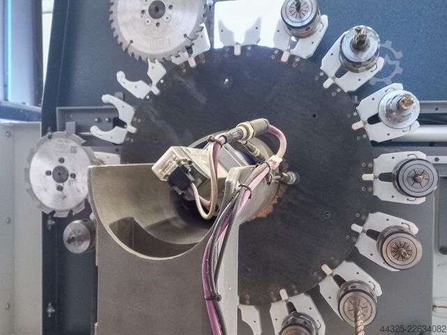 Centro di lavoro a 5 assi BIESSE ROVER A 1643