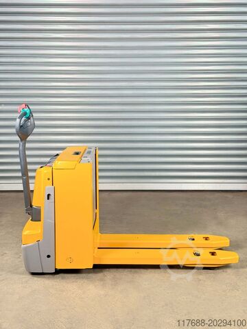 Carretilla elevadora baja peatonal Jungheinrich EJE C20 - Service Neu - nur 757 Std. -Batterie 92%