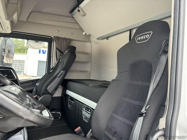 Standard tractor unit IVECO Stralis AS440S46T/P 2LNG Intarder Klima Navi ZV
