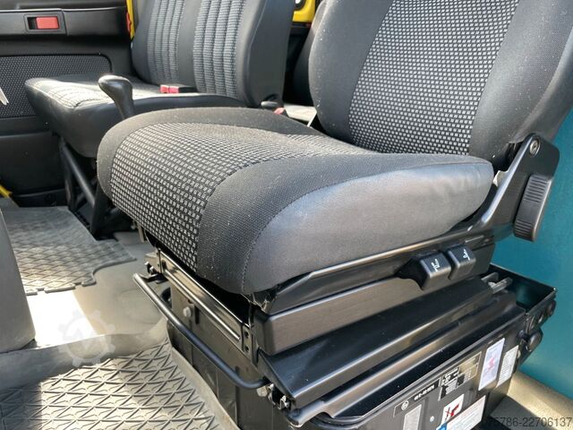 Hög tak skåpbil MERCEDES-BENZ Vario 613 D DokaKA/ L2H2/ 5 Sitze/ AHK/ Standhzg