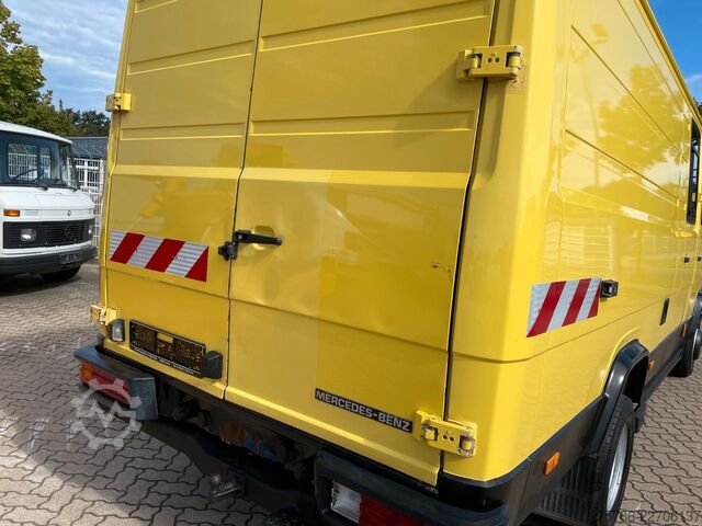 Hög tak skåpbil MERCEDES-BENZ Vario 613 D DokaKA/ L2H2/ 5 Sitze/ AHK/ Standhzg
