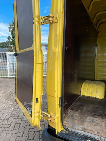 Hög tak skåpbil MERCEDES-BENZ Vario 613 D DokaKA/ L2H2/ 5 Sitze/ AHK/ Standhzg