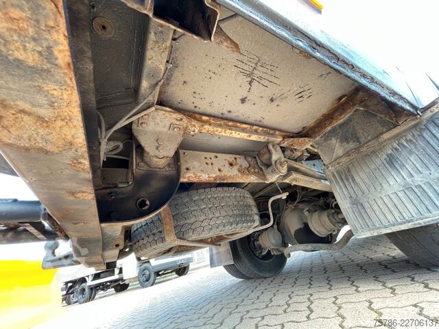 Hög tak skåpbil MERCEDES-BENZ Vario 613 D DokaKA/ L2H2/ 5 Sitze/ AHK/ Standhzg