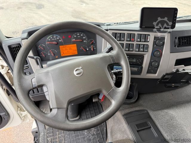 משאית קירור VOLVO FE320 6x2*4 TK T1200-R Spectrum 9,80 m. koffer