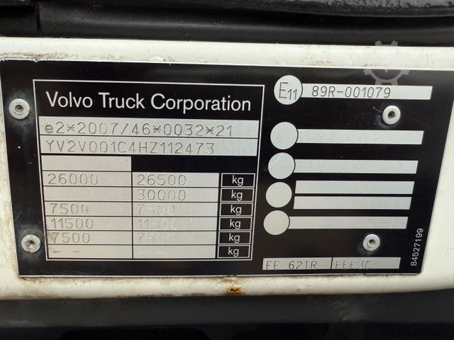 משאית קירור VOLVO FE320 6x2*4 TK T1200-R Spectrum 9,80 m. koffer