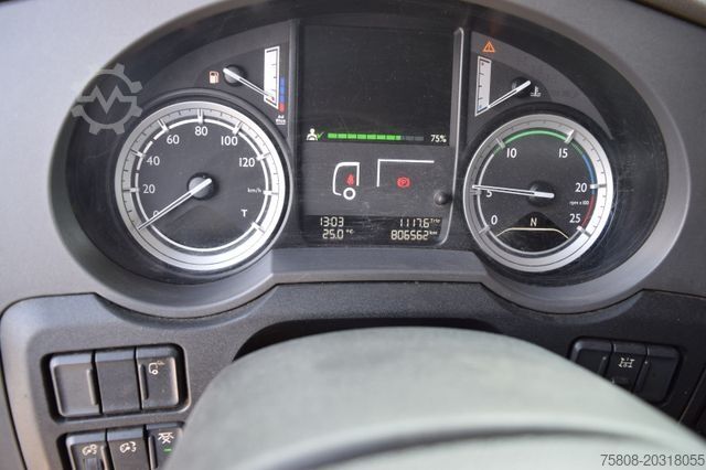 Standard dragbil DAF XF460 Super Space Cap 2Tanks Retarder  ACC Xenon