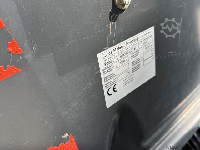 林德 H30D-01 三级门架530 / 侧移器 / 第四功能 / 2010年 / 12,900工时 / 柴油 LINDE H30D-01 triplo530 / sideshift / 4e functie / 2010 / 12.900uur / DIESEL
