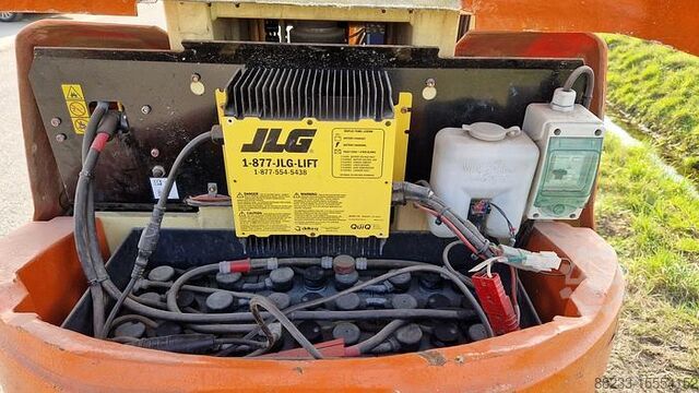 Platform udara JLG T10E