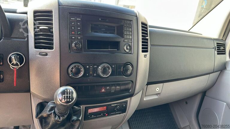 Șanțieră Volkswagen Crafter (HYDRAULIC MILLING ROBOT - CUTTER HF200...