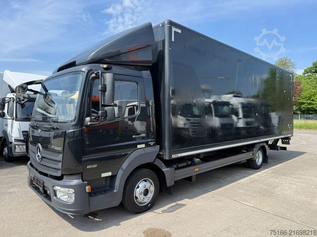 Furgon i mbyllur MERCEDES-BENZ ATEGO 818 L Koffer 7,20 m LBW 1 T*SEITENTÜR