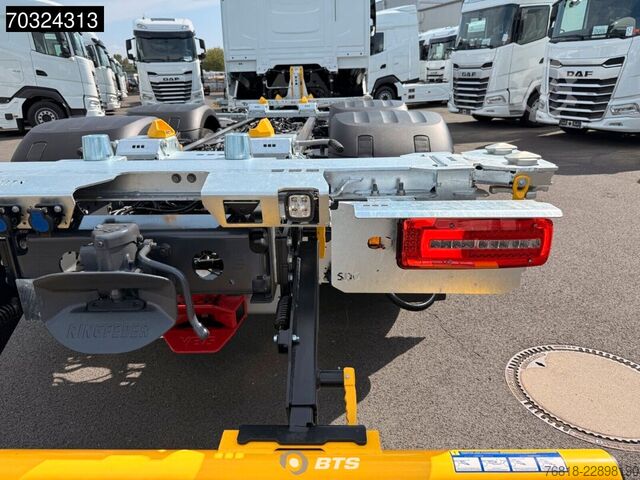 Caminhão com carroçaria intercambiável DAF XG 480 6X2 FAN - SDG BDF Multi 1120-1320