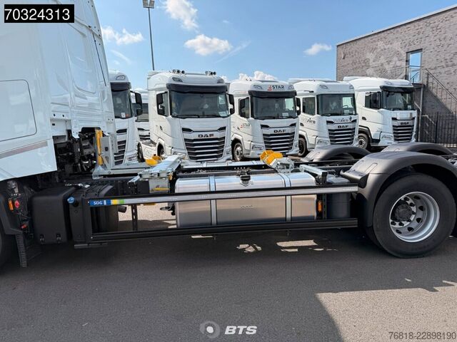 Caminhão com carroçaria intercambiável DAF XG 480 6X2 FAN - SDG BDF Multi 1120-1320