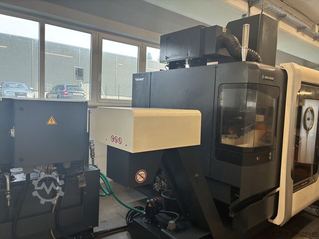 Pusat pemesinan sejagat DMG MORI DMU 50